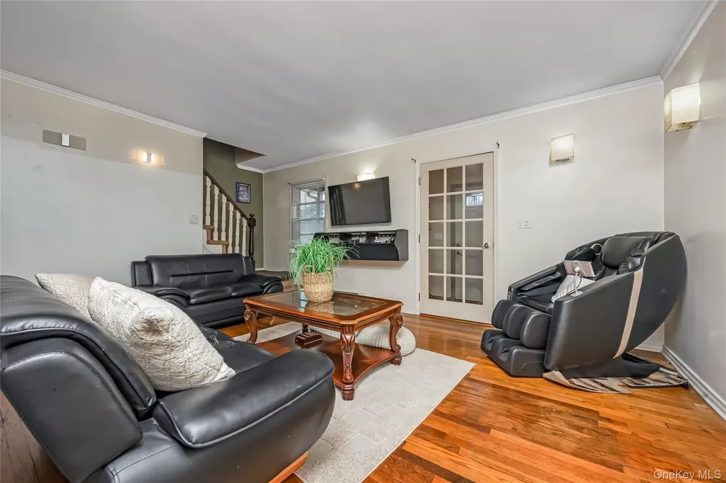 41 Haig Road Valley Stream NY 11581