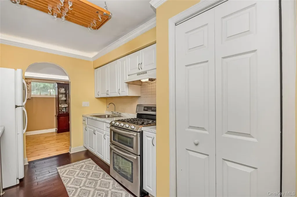 41 Haig Road Valley Stream NY 11581