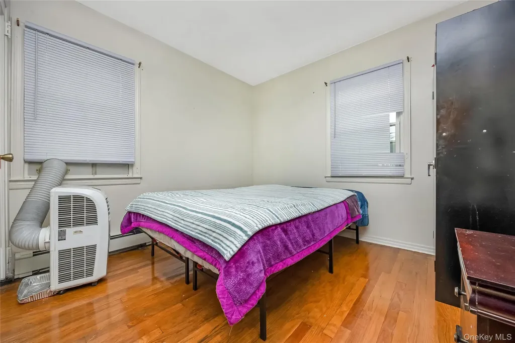 41 Haig Road Valley Stream NY 11581