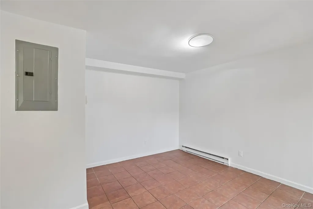 530 Hudson Avenue Cedarhurst NY 11516