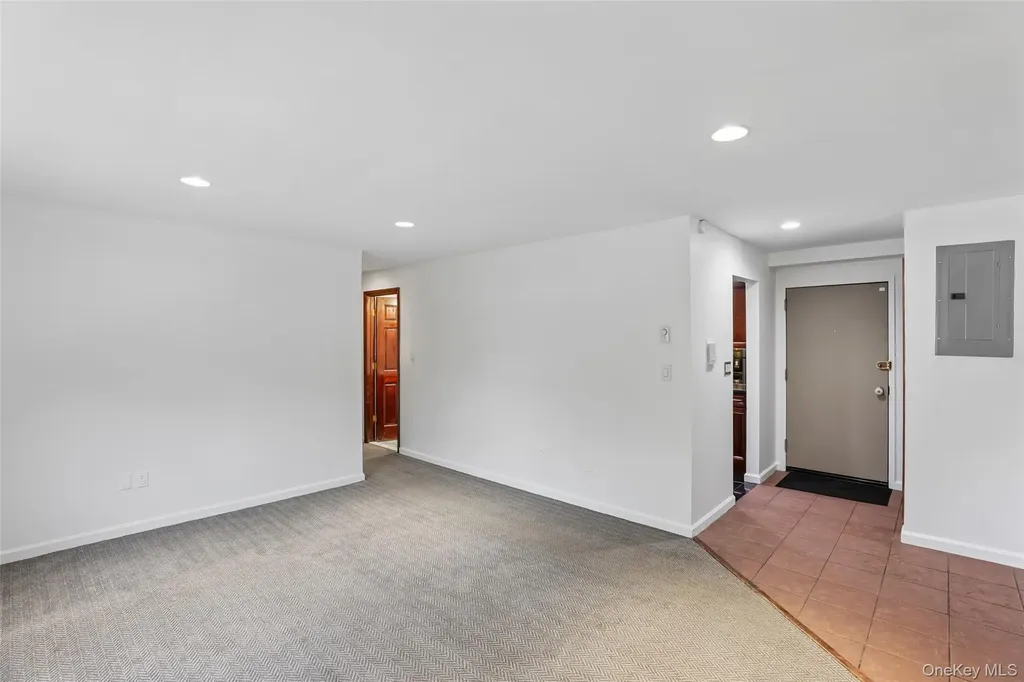 530 Hudson Avenue Cedarhurst NY 11516