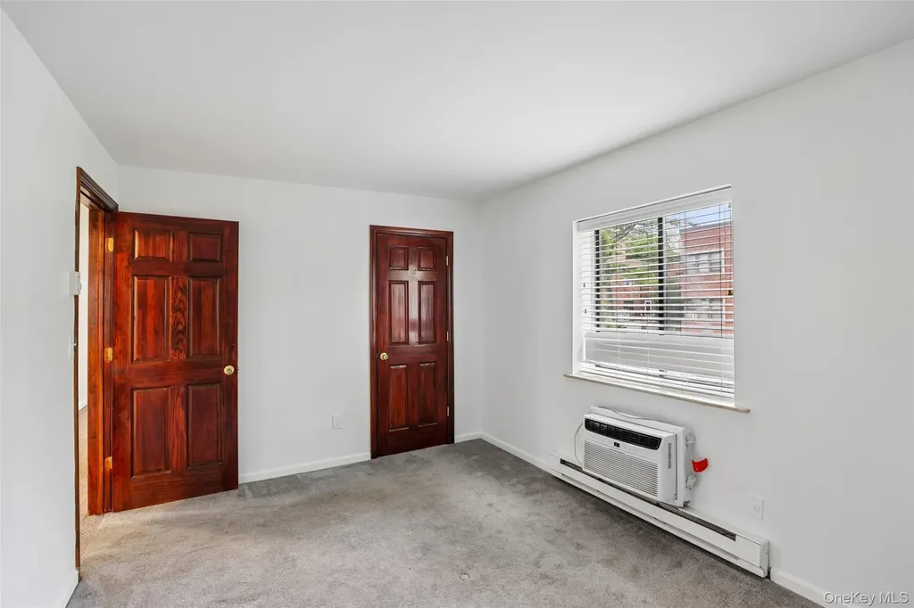 530 Hudson Avenue Cedarhurst NY 11516