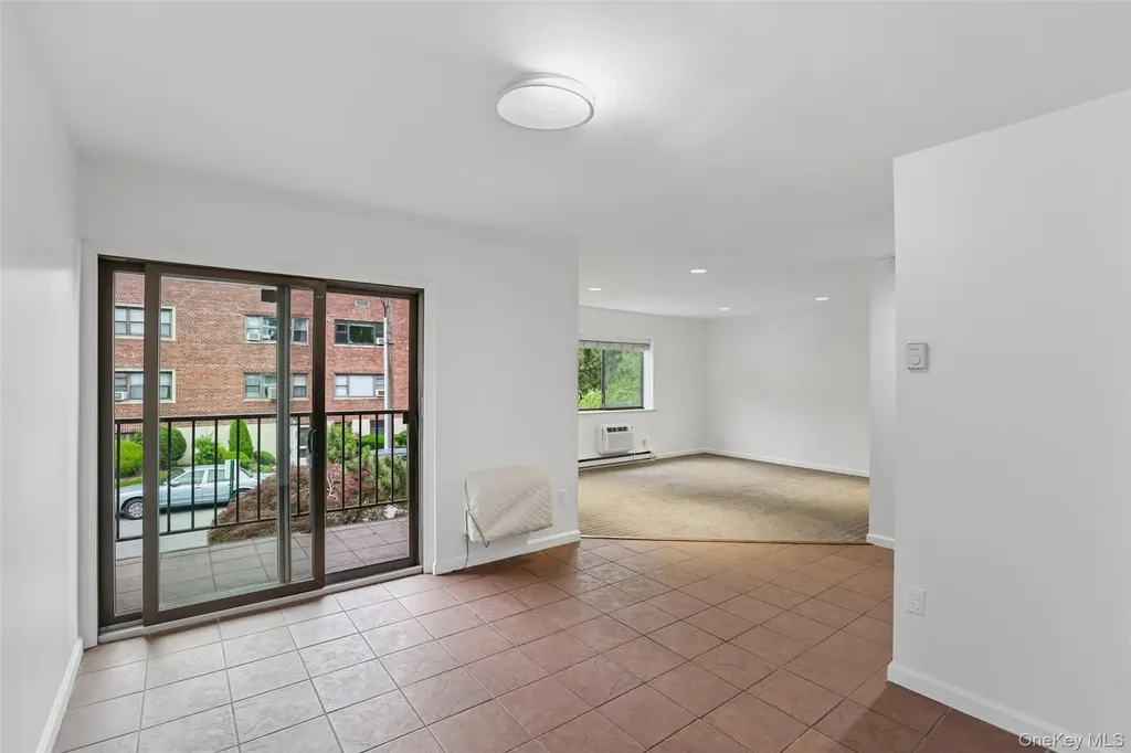 530 Hudson Avenue Cedarhurst NY 11516