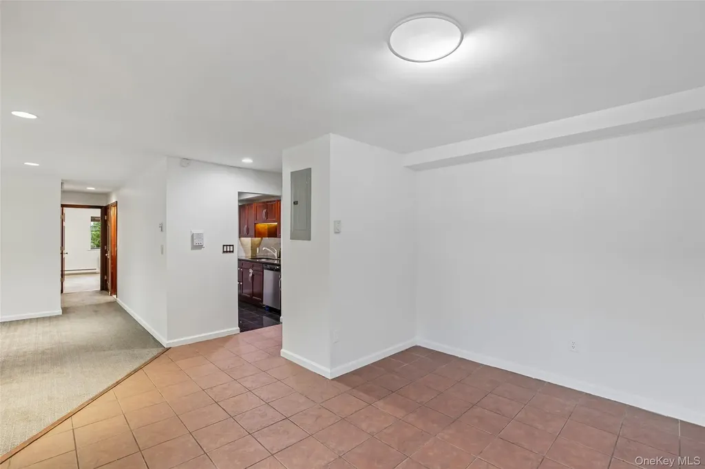 530 Hudson Avenue Cedarhurst NY 11516