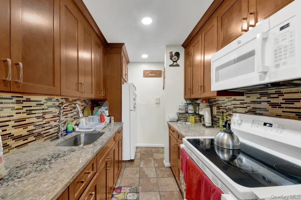51 Lorraine Terrace Mount Vernon NY 10553