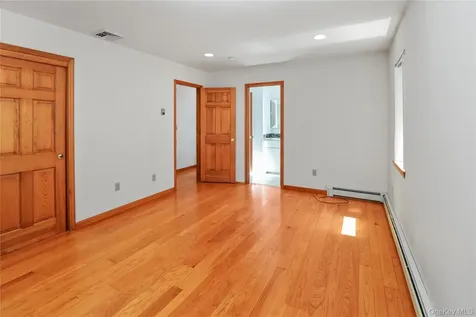 2 Verven Road Poughkeepsie NY 12603