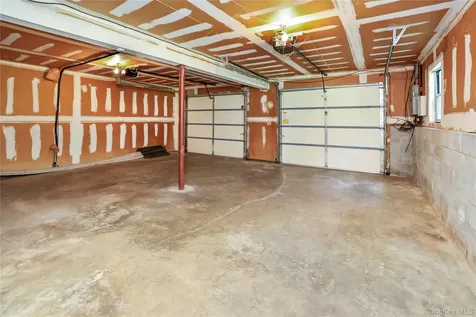 2 Verven Road Poughkeepsie NY 12603