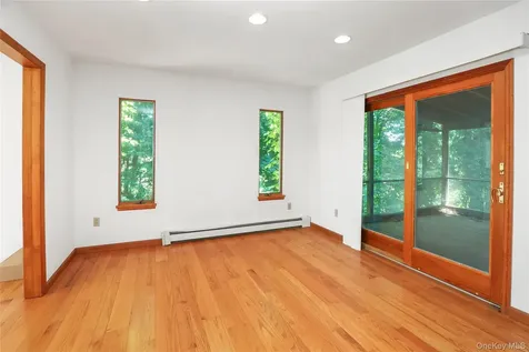 2 Verven Road Poughkeepsie NY 12603