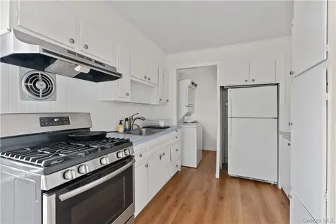 68 Stephenson Boulevard New Rochelle NY 10801