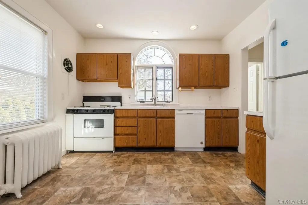 130 Soundview Road Huntington NY 11743