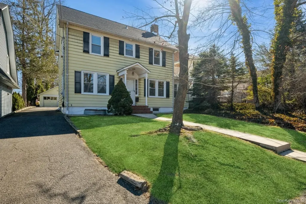 130 Soundview Road Huntington NY 11743