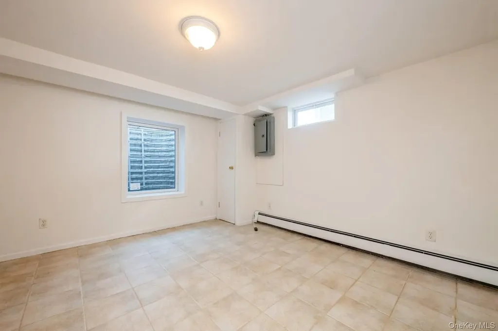 130 Soundview Road Huntington NY 11743