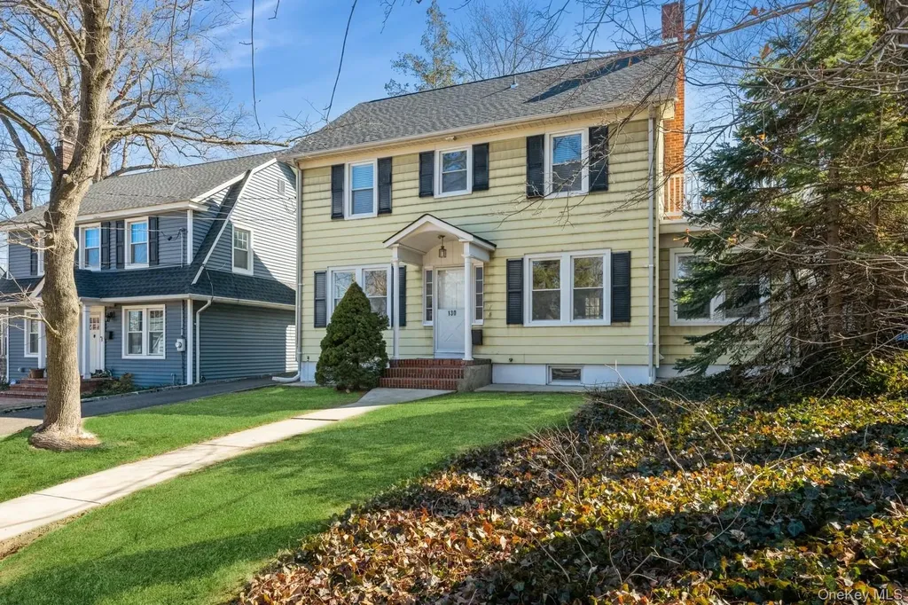 130 Soundview Road Huntington NY 11743