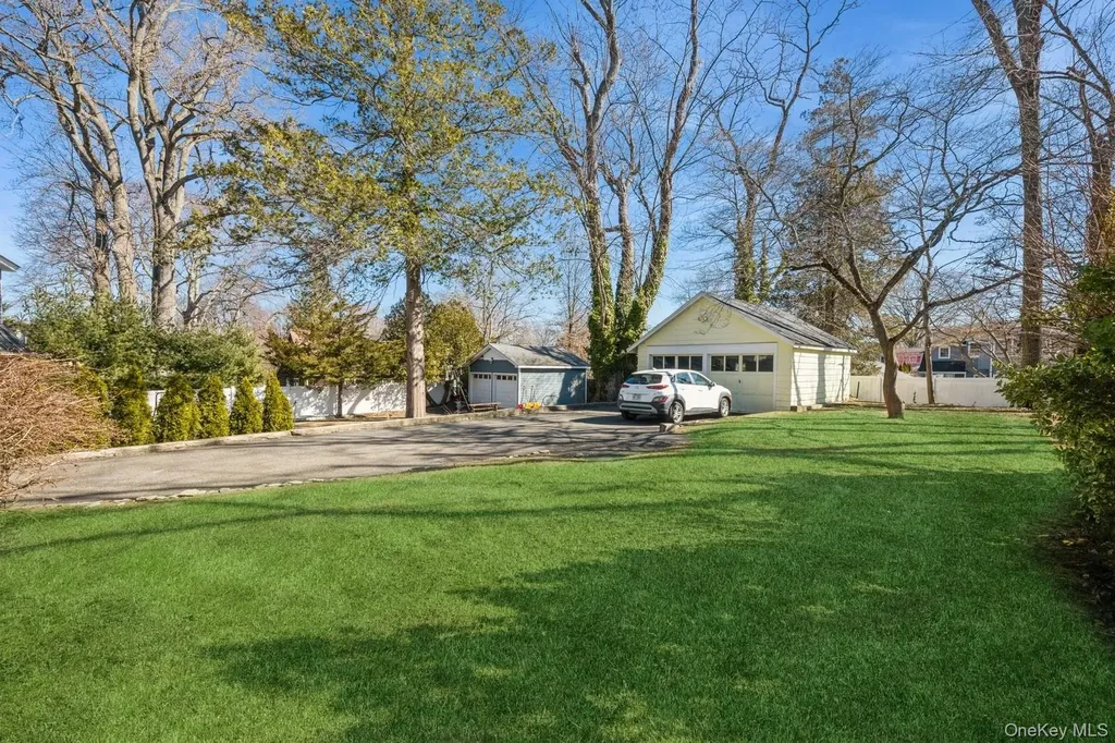 130 Soundview Road Huntington NY 11743