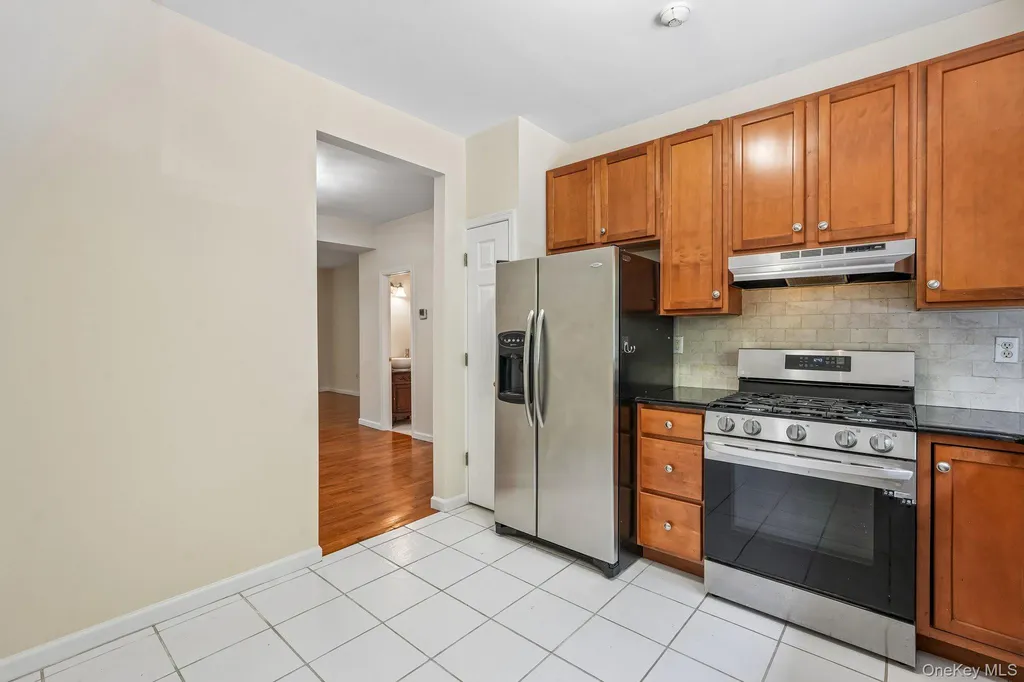 212 Arlington Court Bardonia NY 10954