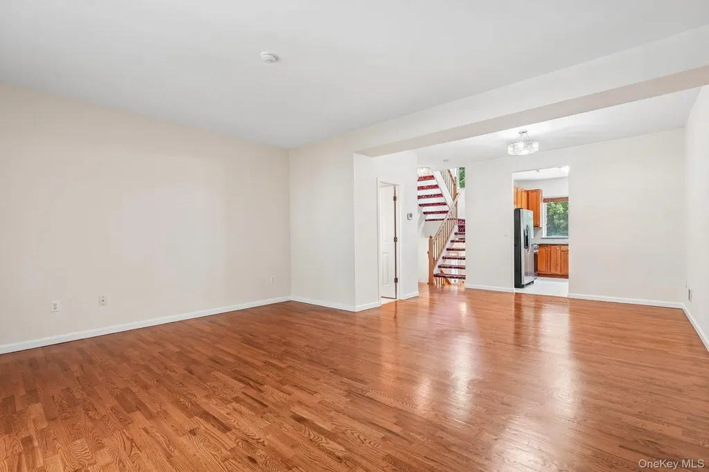 212 Arlington Court Bardonia NY 10954