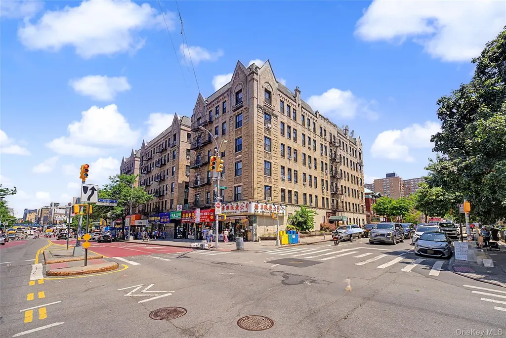 136-05 Sanford Avenue Flushing NY 11355