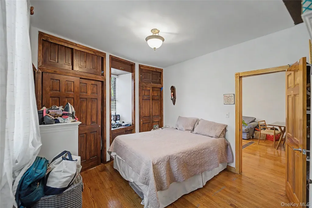 136-05 Sanford Avenue Flushing NY 11355