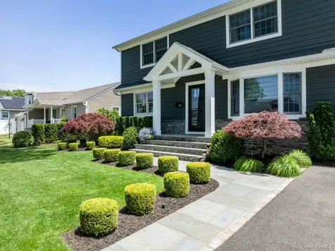 565 Kell Place Seaford NY 11783