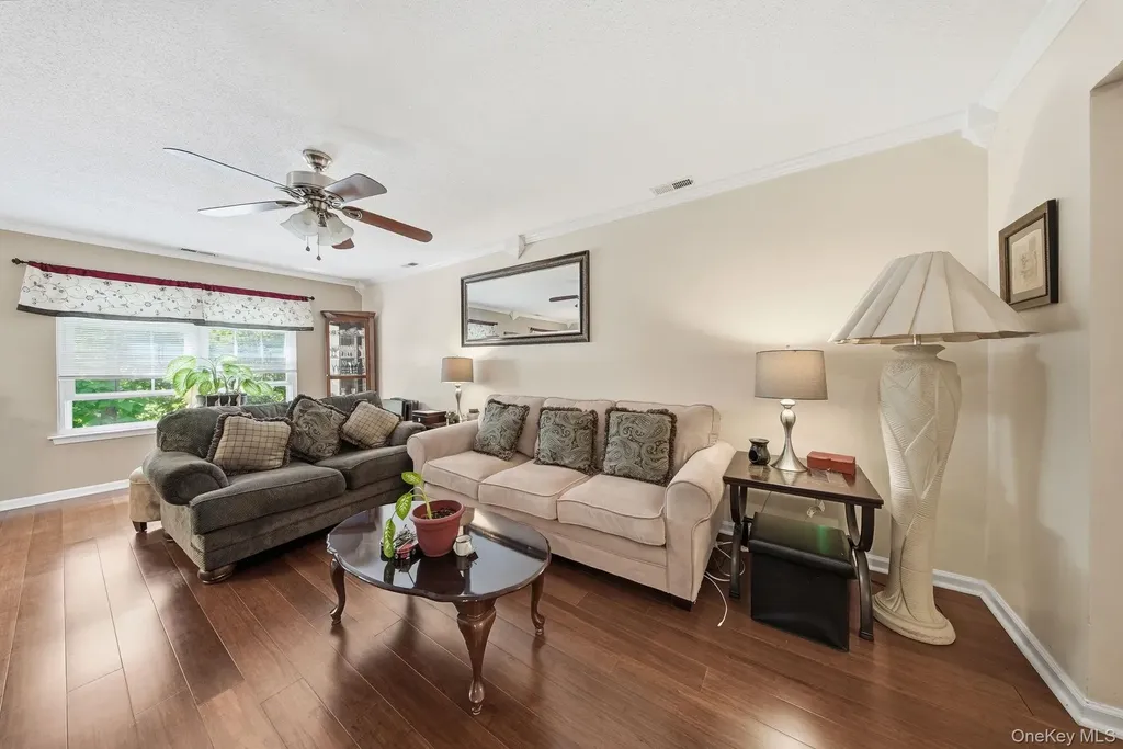 111 Cartwheel Court Washingtonville NY 10992