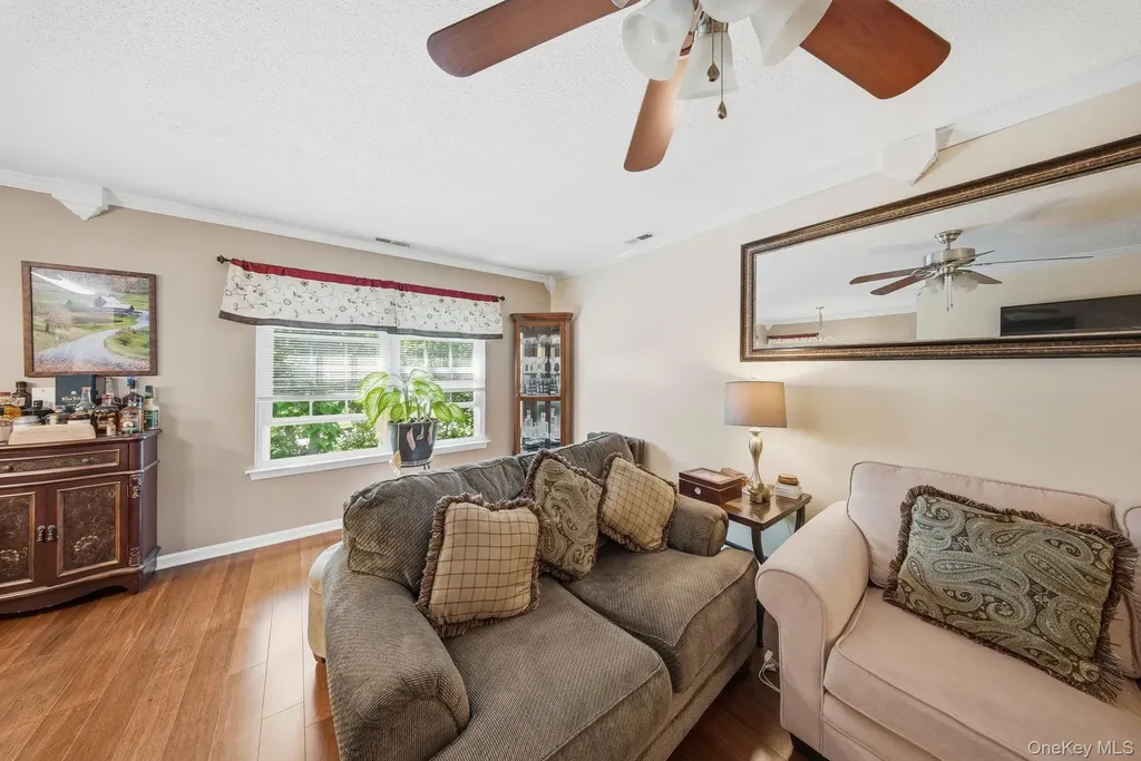 111 Cartwheel Court Washingtonville NY 10992