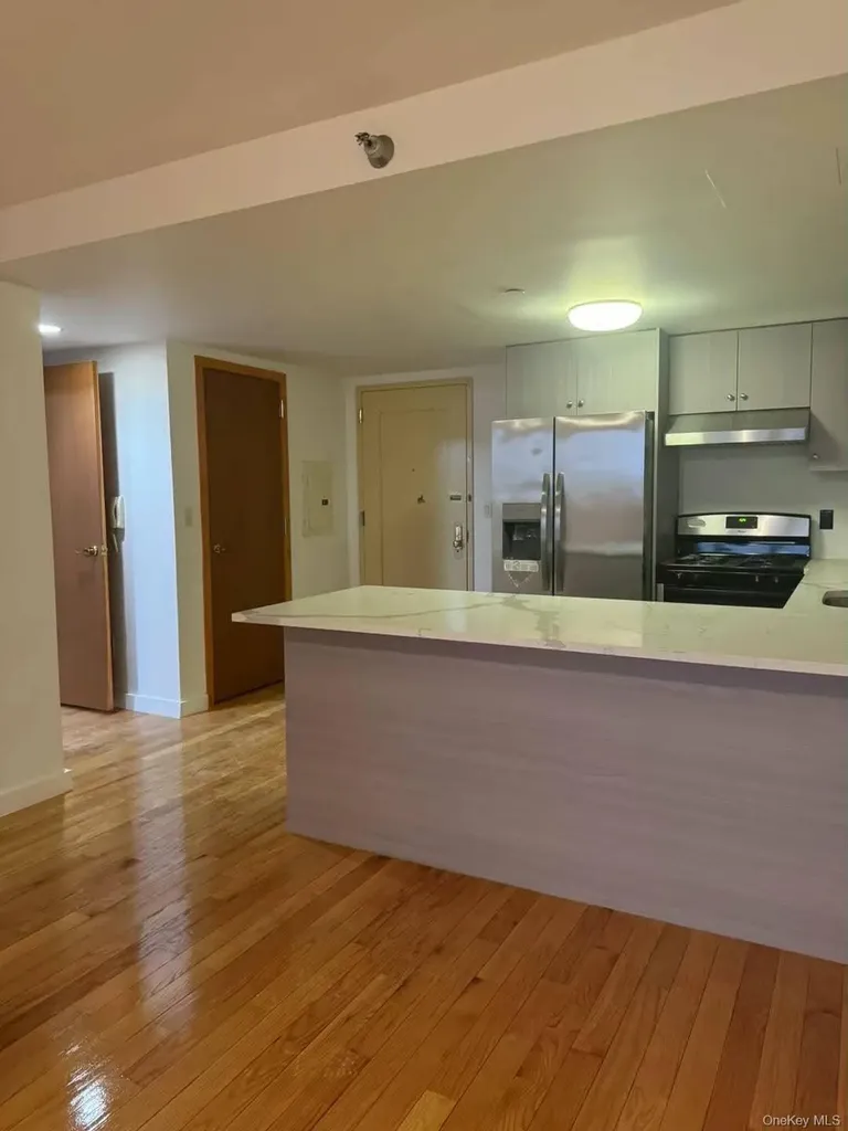 13338 Sanford Avenue Flushing NY 11355