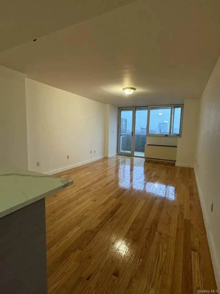 13338 Sanford Avenue Flushing NY 11355