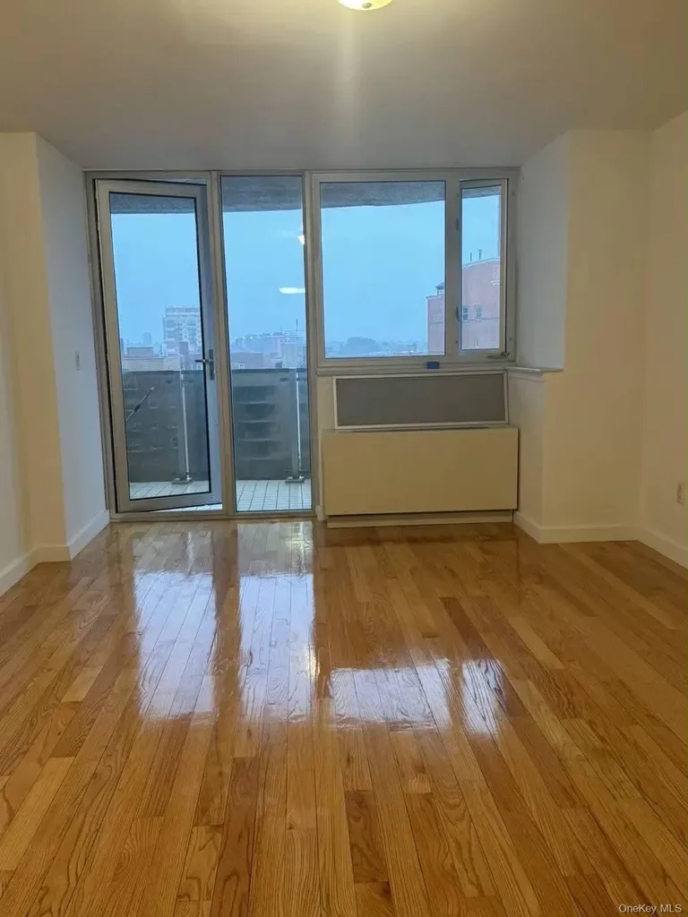 13338 Sanford Avenue Flushing NY 11355