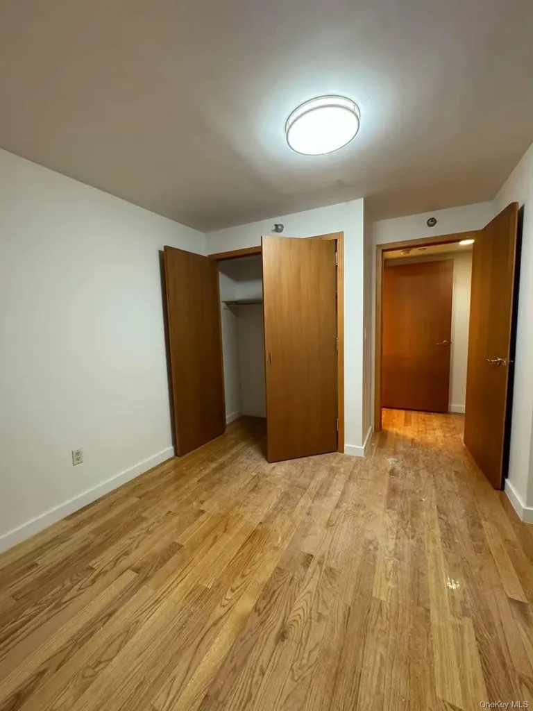 13338 Sanford Avenue Flushing NY 11355