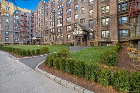 240 Martine Avenue White Plains NY 10601