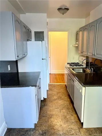 240 Martine Avenue White Plains NY 10601