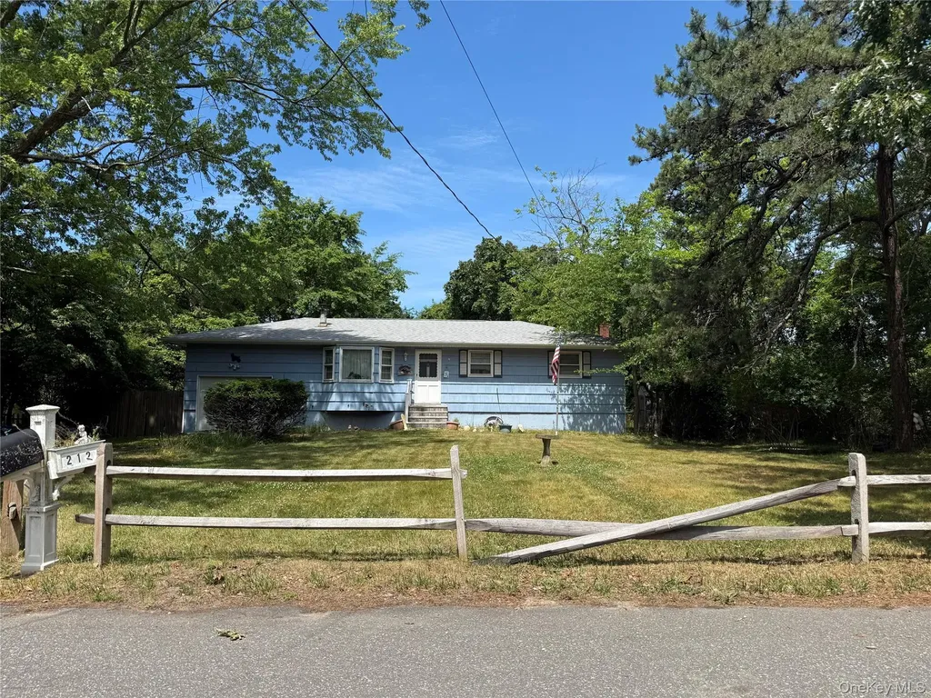 212 Union Avenue East Patchogue NY 11772