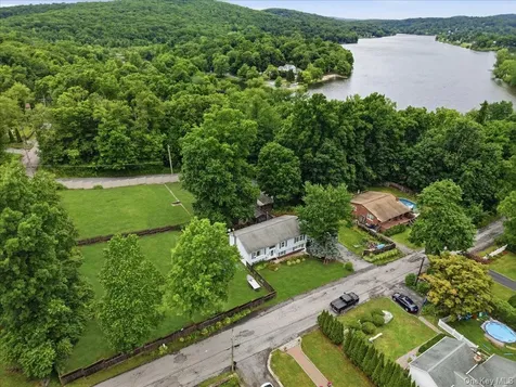 11 Brayton Road Carmel NY 10512