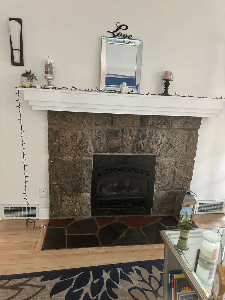 4 Knox Place Staten Island NY 10314