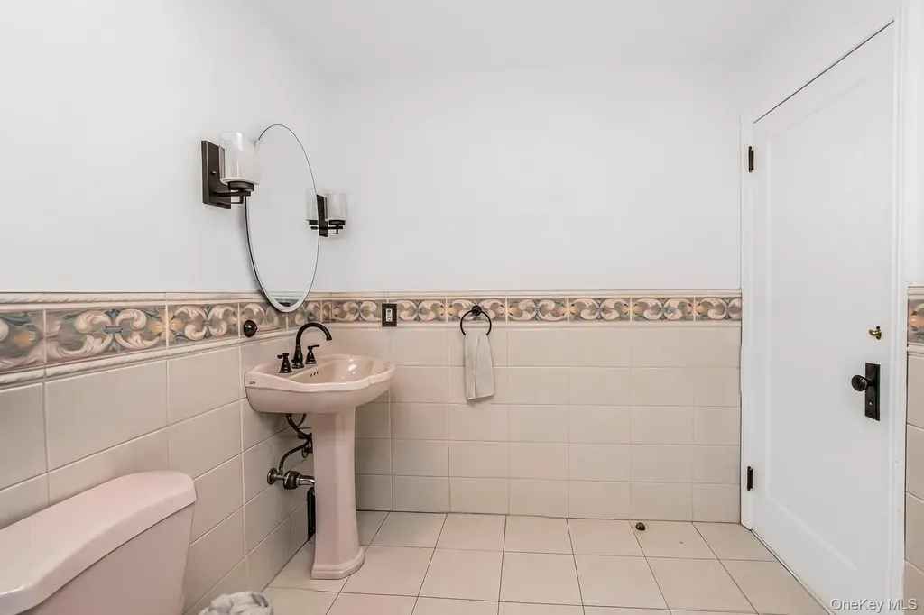 4 Knox Place Staten Island NY 10314