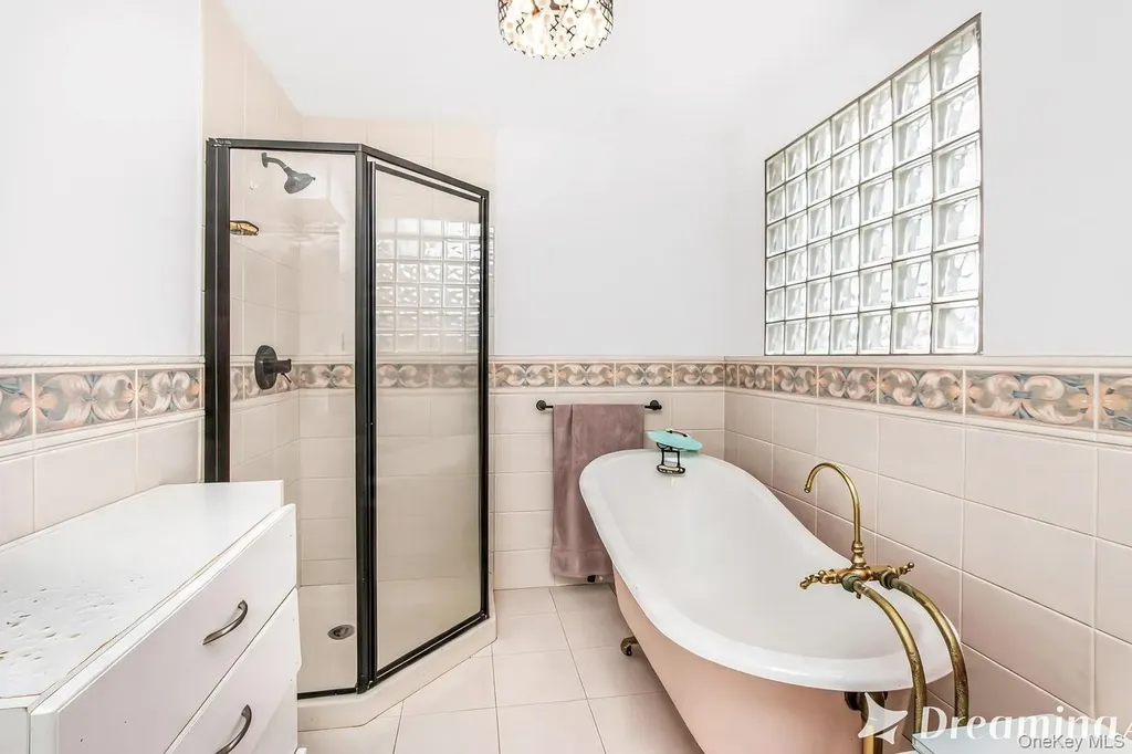 4 Knox Place Staten Island NY 10314
