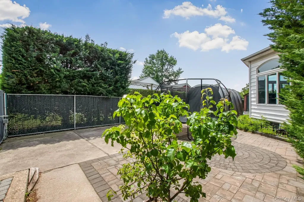 4 Knox Place Staten Island NY 10314