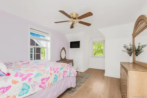 4 Knox Place Staten Island NY 10314