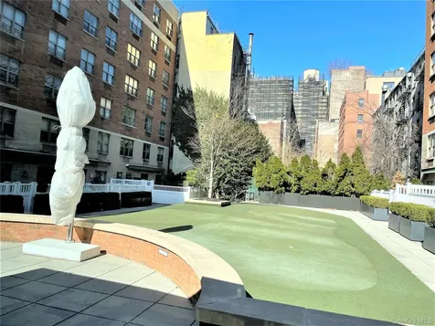 516 W 47th Street New York (manhattan) NY 10036
