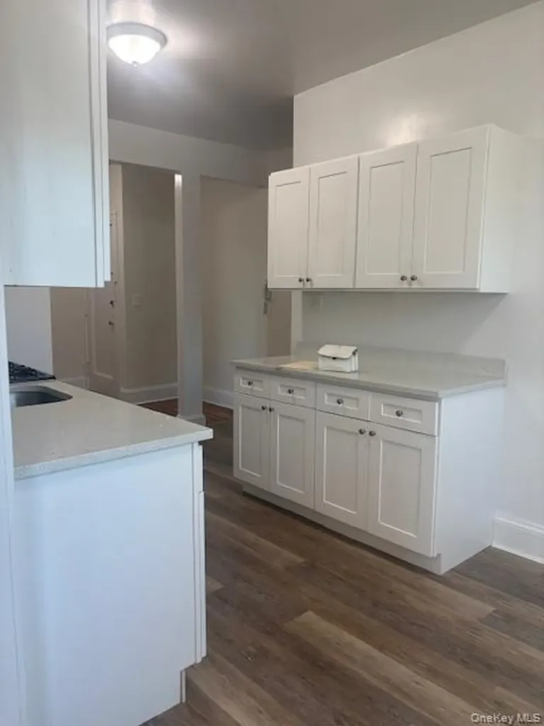28 W Neck Road Huntington NY 11743