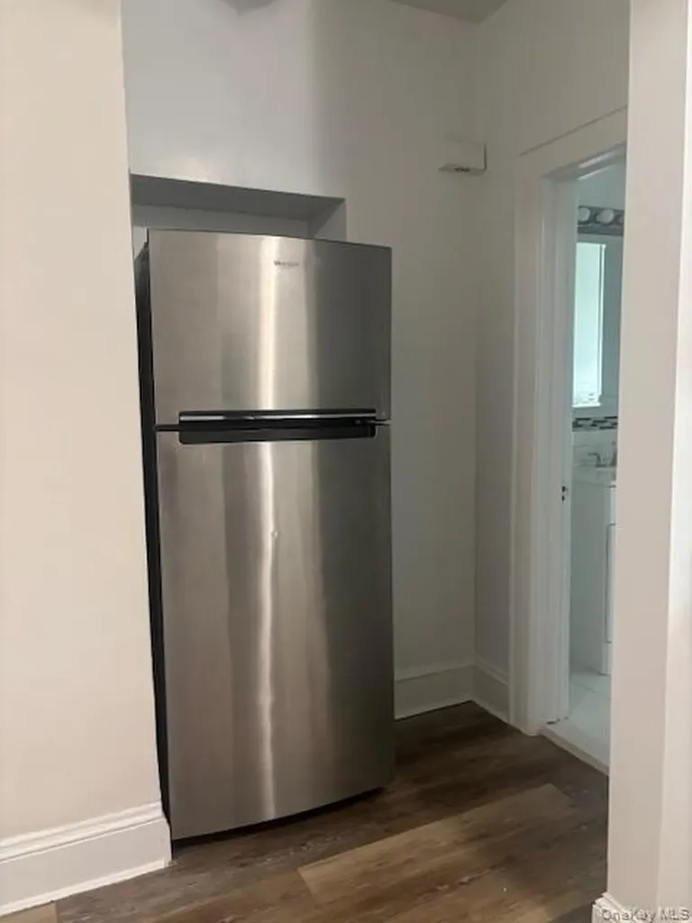28 W Neck Road Huntington NY 11743