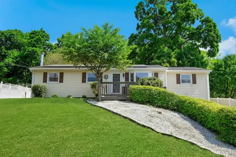 3 Ritter Drive Wappingers Falls NY 12590