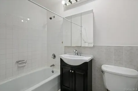 555 Central Park Avenue Scarsdale NY 10583