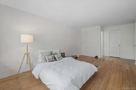555 Central Park Avenue Scarsdale NY 10583