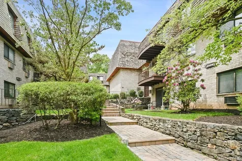 555 Central Park Avenue Scarsdale NY 10583