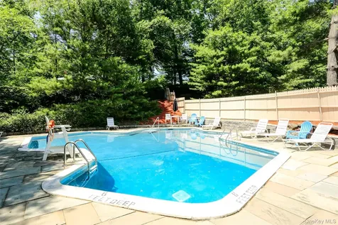 555 Central Park Avenue Scarsdale NY 10583