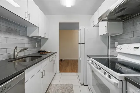 555 Central Park Avenue Scarsdale NY 10583