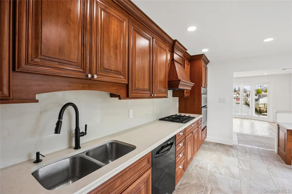 119 Alhambra Road Massapequa NY 11758