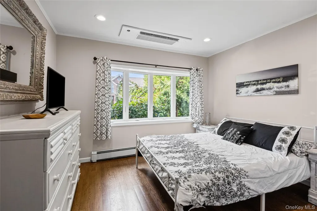 119 Alhambra Road Massapequa NY 11758