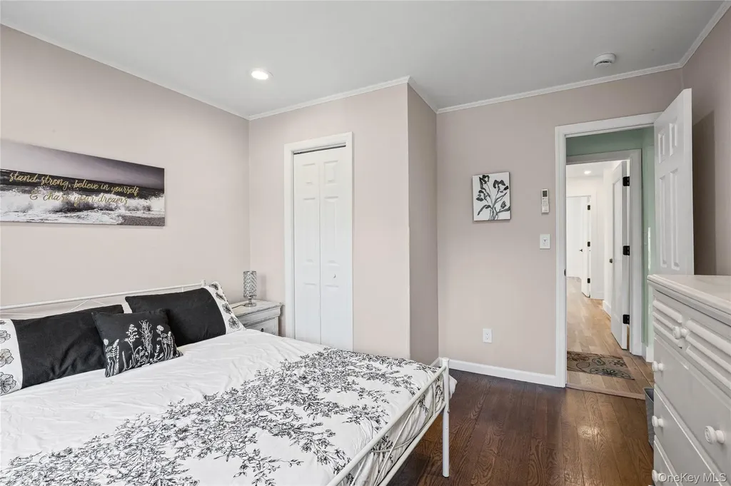 119 Alhambra Road Massapequa NY 11758